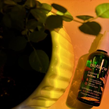 Biotinne Care Essence Saffran – ujędrniająco-odżywczy olejek do ciała